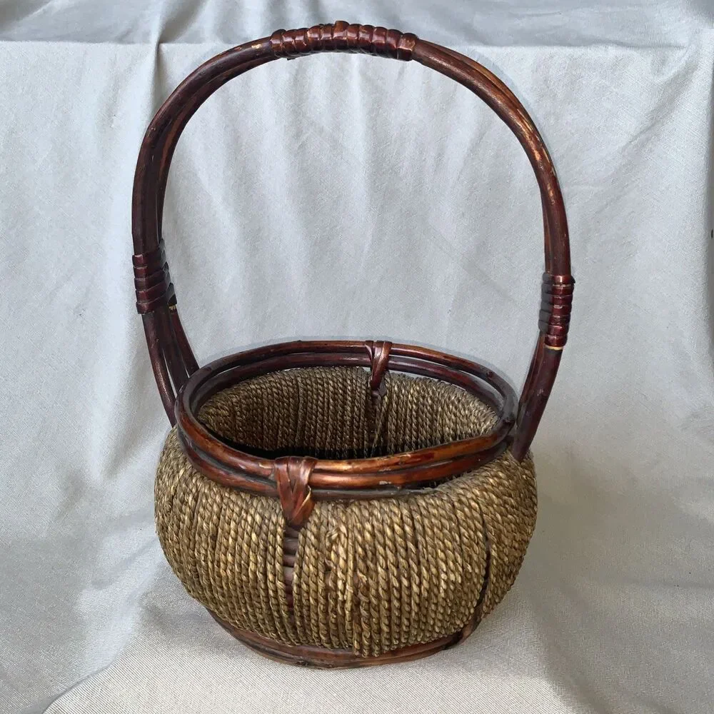 Woven Wicker  & Jute Rope Basket Round w/ Handle 10”D x 12”H Rustic Country Farm